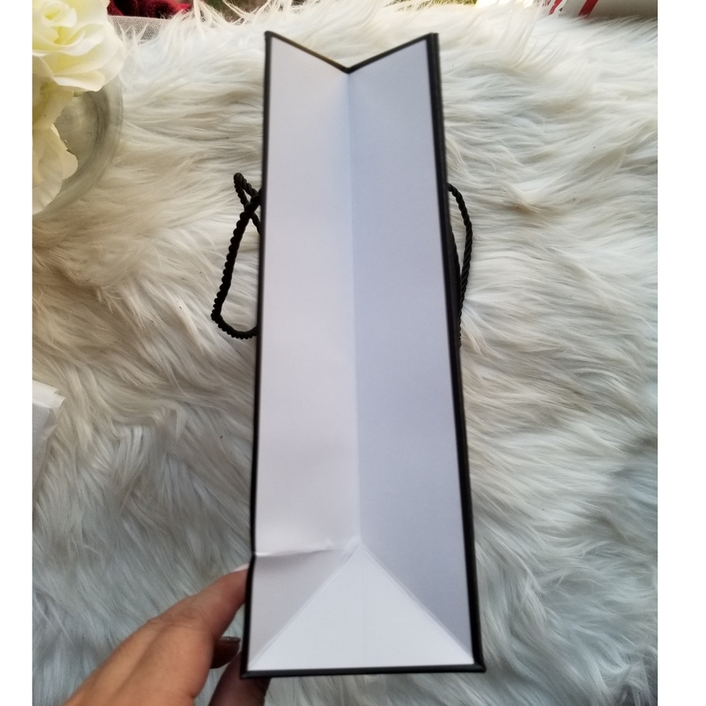 Chanel Beauty White Small Shopping Bag Packaging - Picture 4 of 8